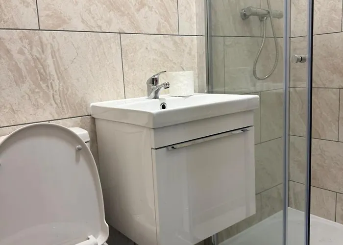 Al Miraj 布里斯托